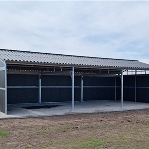 Stal mit offen Seite & einlaufstal